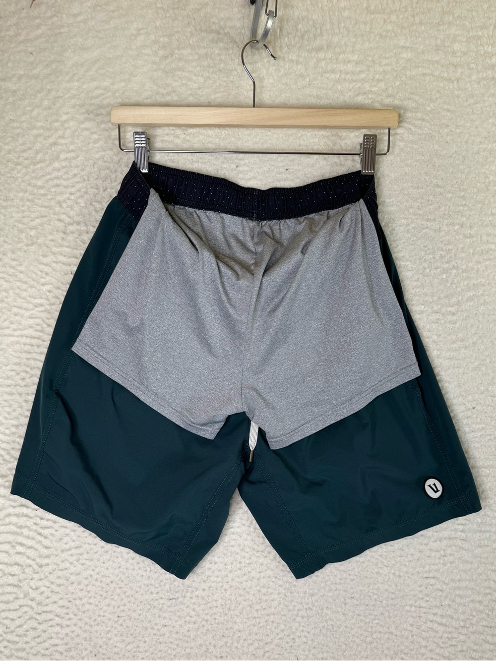 Vuori Kore Short Lined Athletic Shorts V302 Green Men's Size Medium - Picture 5 of 11